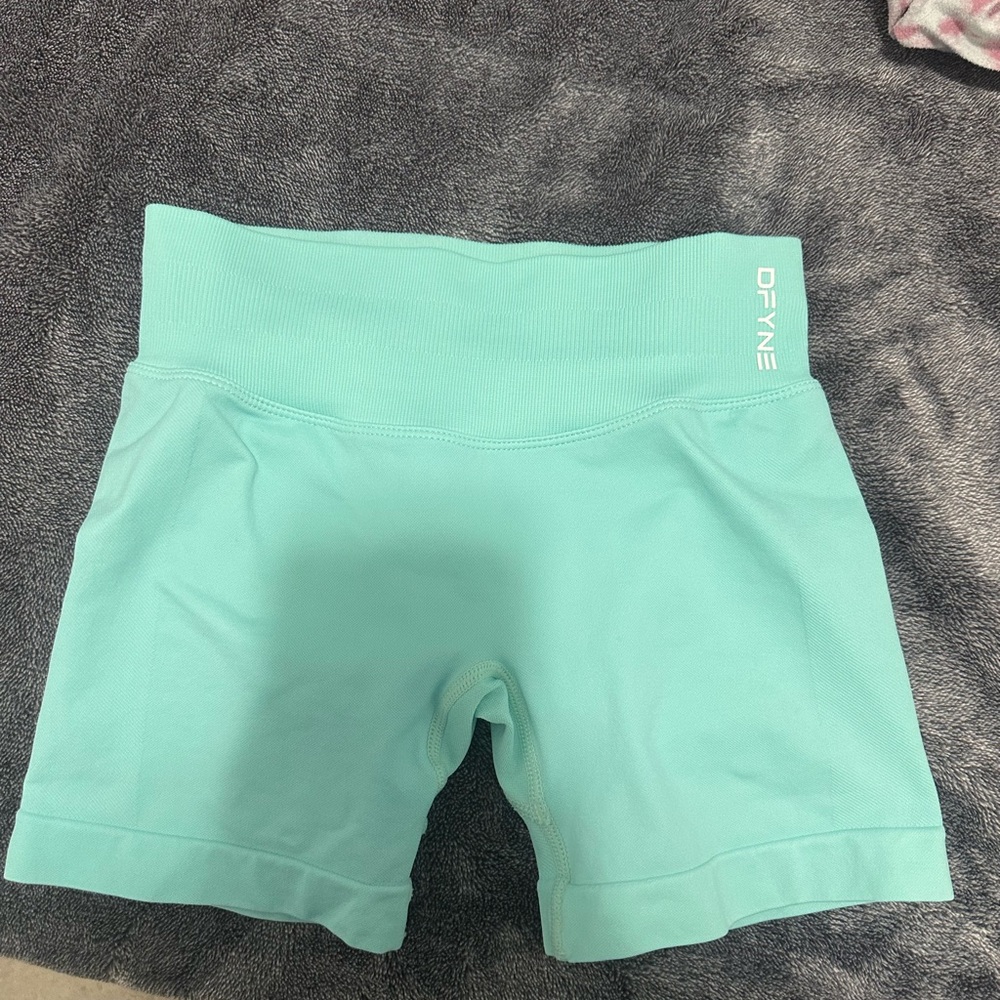 Dfyne shorts